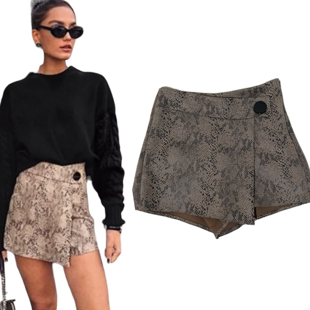 Zara Snake skin skort Xs